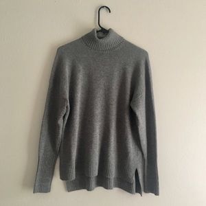 MOVING SALE 💸 J CREW Wool Turtleneck
